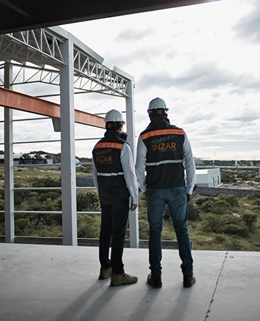 Supervisando obra